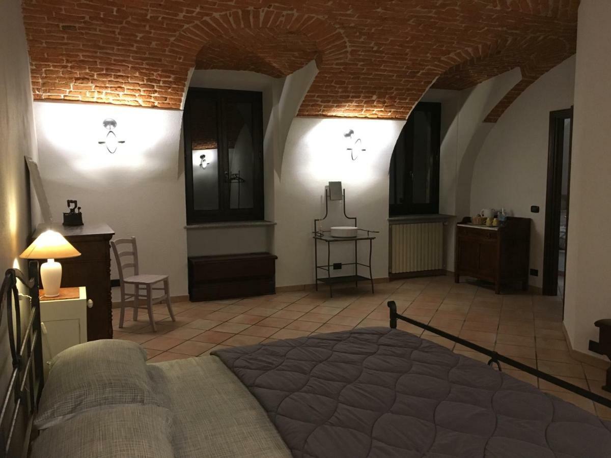 ホテルCastello Della Bastia Balocco エクステリア 写真